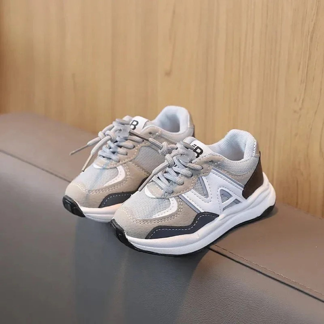 Schnürschuhe für den Alltag - Vielseitige Sportschuhe