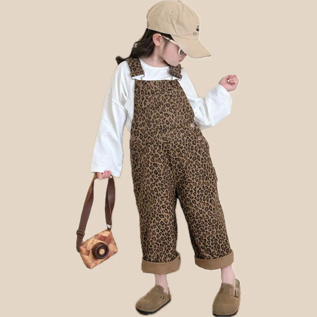 Mädchen Latzhose mit braunem Leopardenmuster