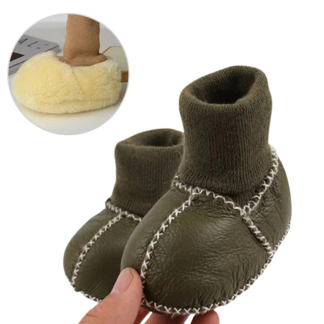 Gemütliche Babyschuhe für Zuhause