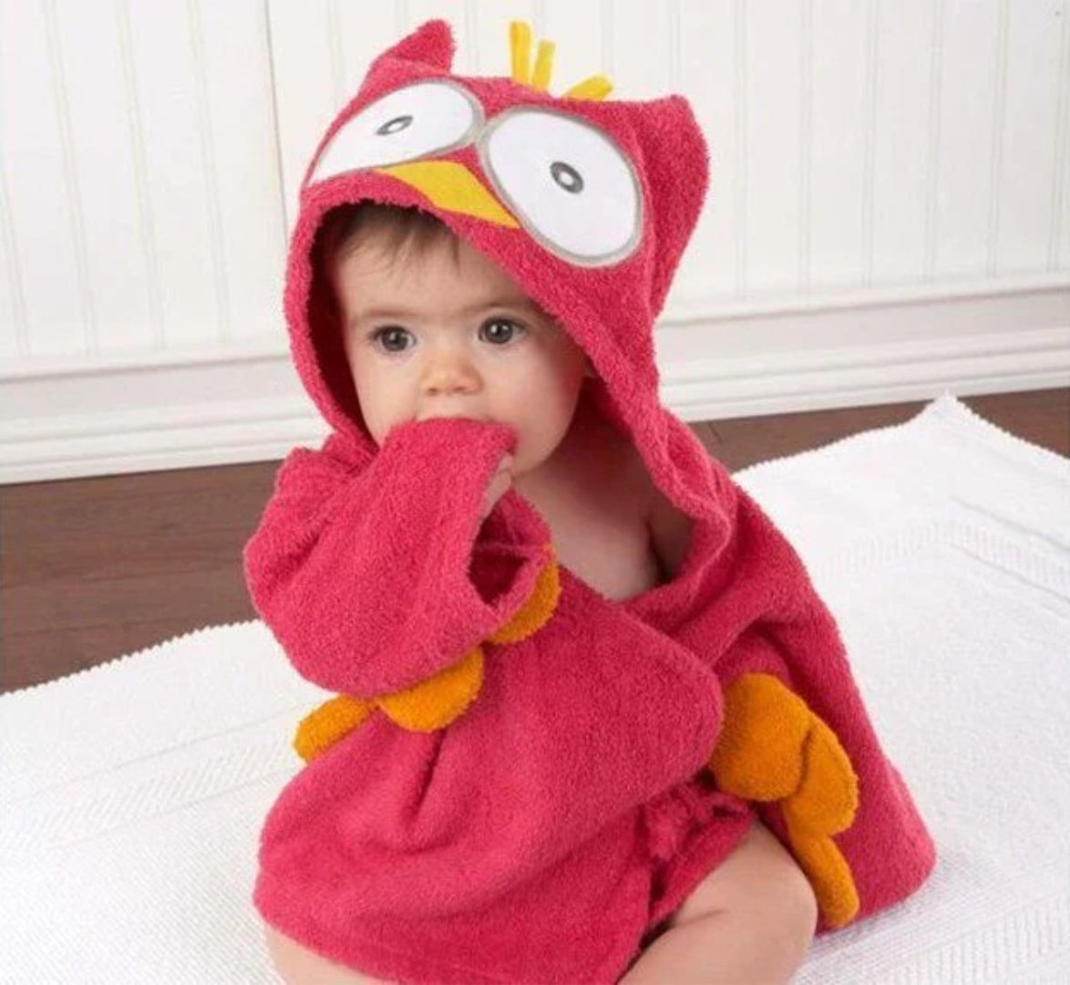 Weicher und saugfähiger Baby-Bademantel mit Tiermotiv