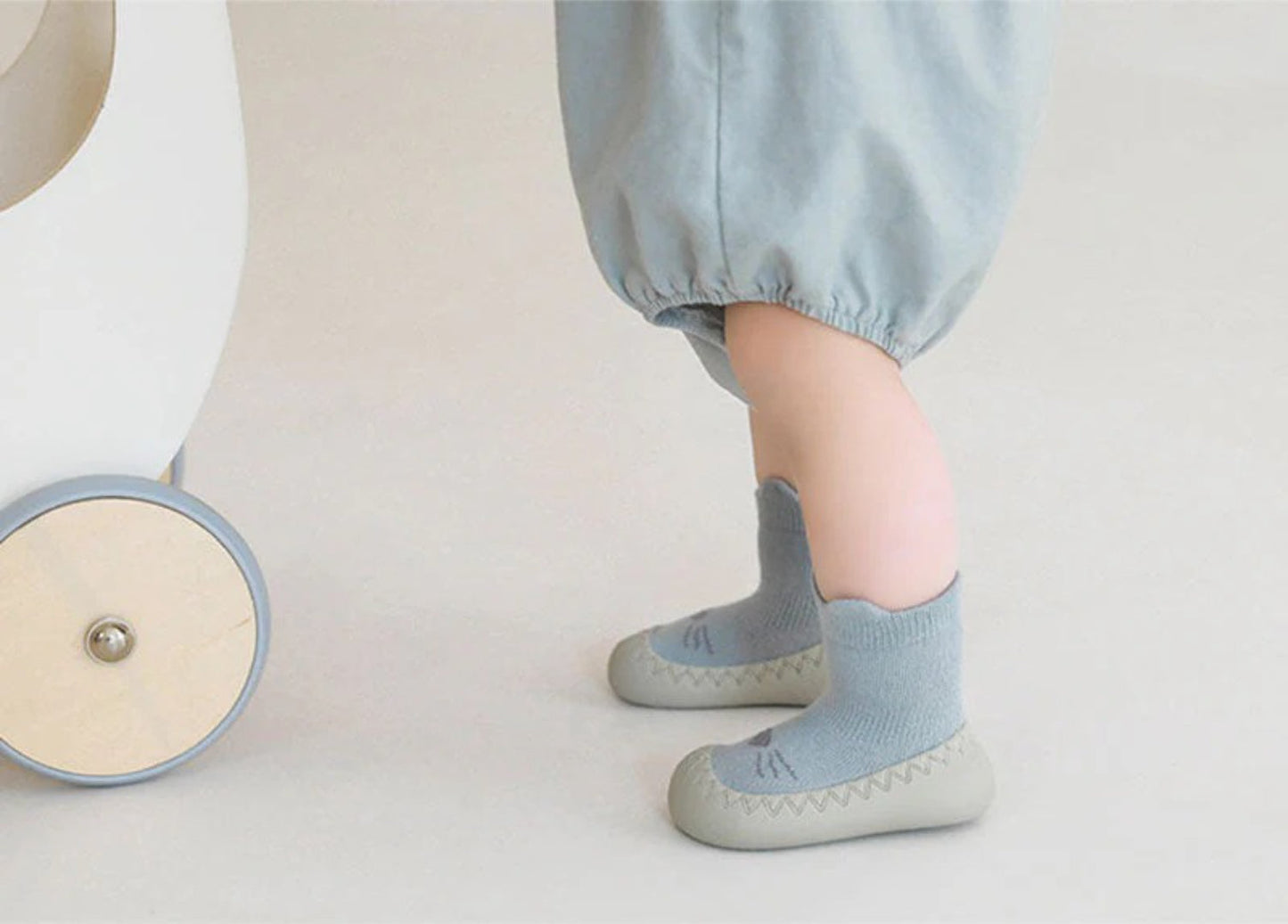 Rutschfeste Baby-Schuhe für die ersten Schritte
