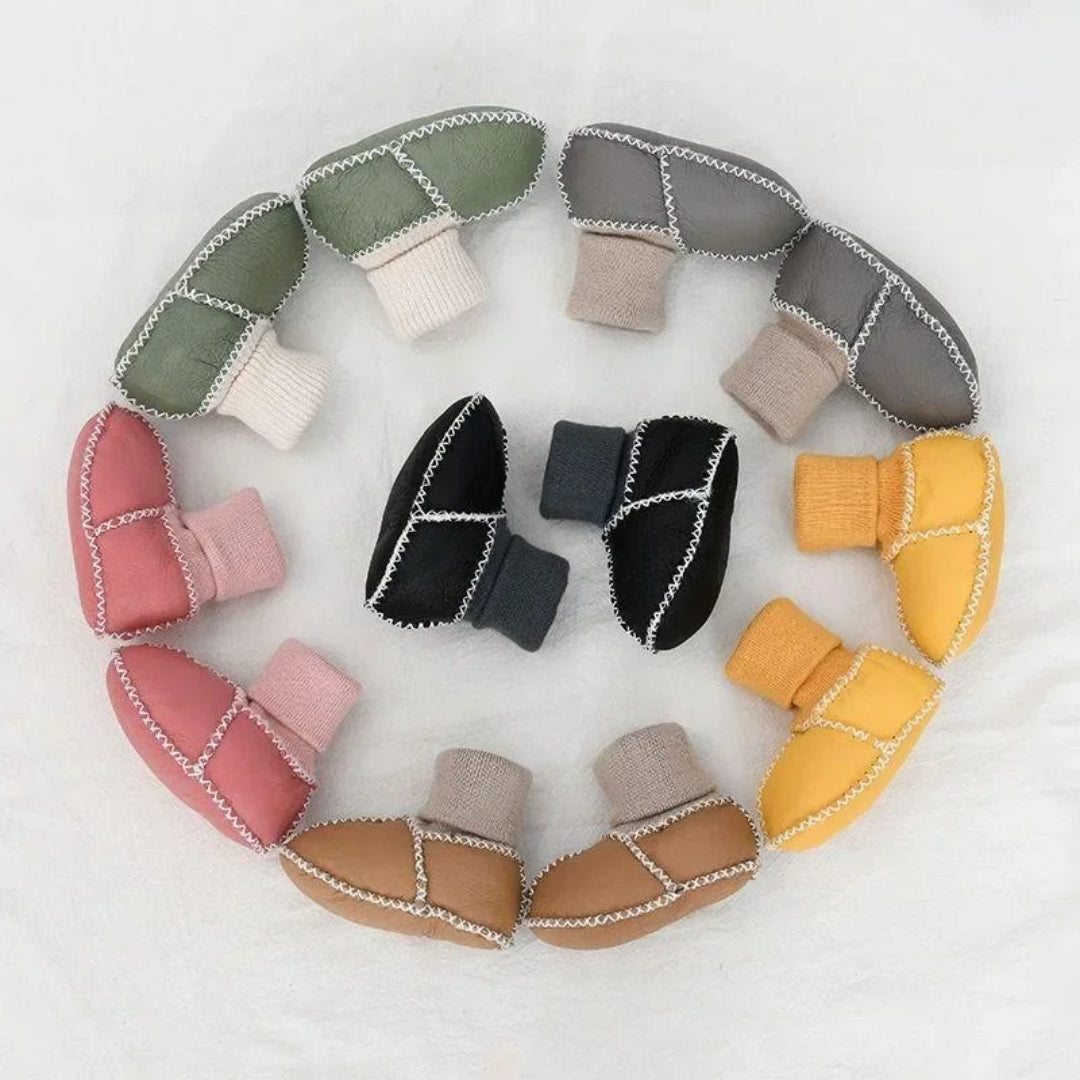 Gemütliche Babyschuhe für Zuhause
